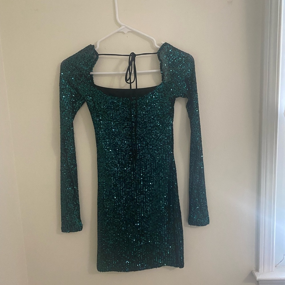 Lucy In The Sky Giulia Square Neck Dress in Green Sequins XS